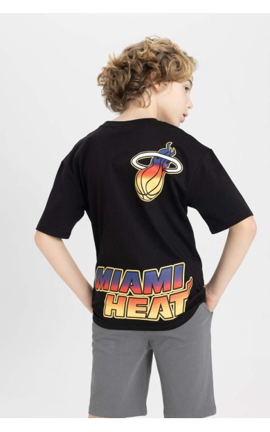 DeFactoFit Erkek Çocuk NBA Miami Heat Regular Fit Bisiklet Yaka Kısa Kollu Tişört