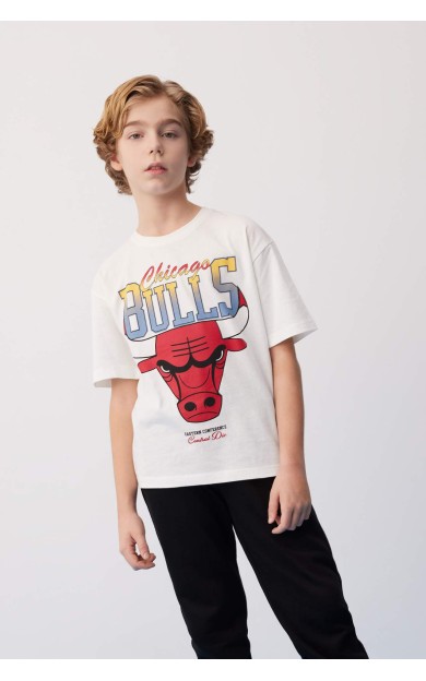 DeFactoFit Erkek Çocuk NBA Chicago Bulls Oversize Fit Bisiklet Yaka Tişört