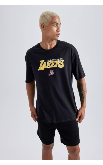 DEFACTO DeFactoFit NBA Los Angeles Lakers Oversize Fit Bisiklet Yaka Baskılı Tişört